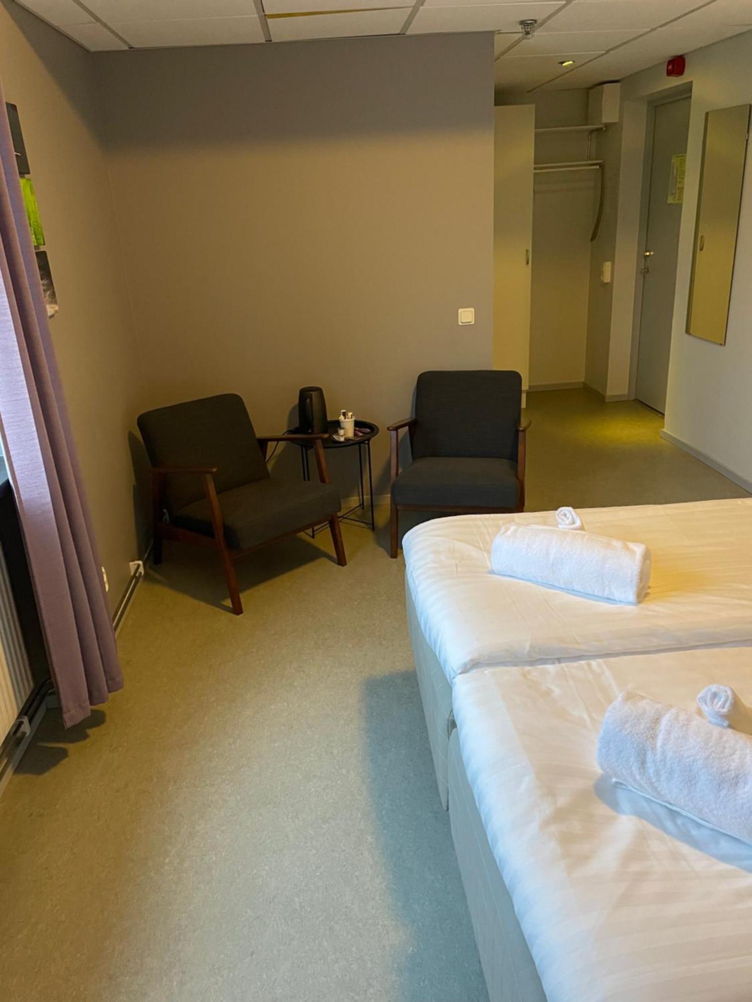 Broholm Bed&Breakfast Lidköping Δωμάτιο φωτογραφία