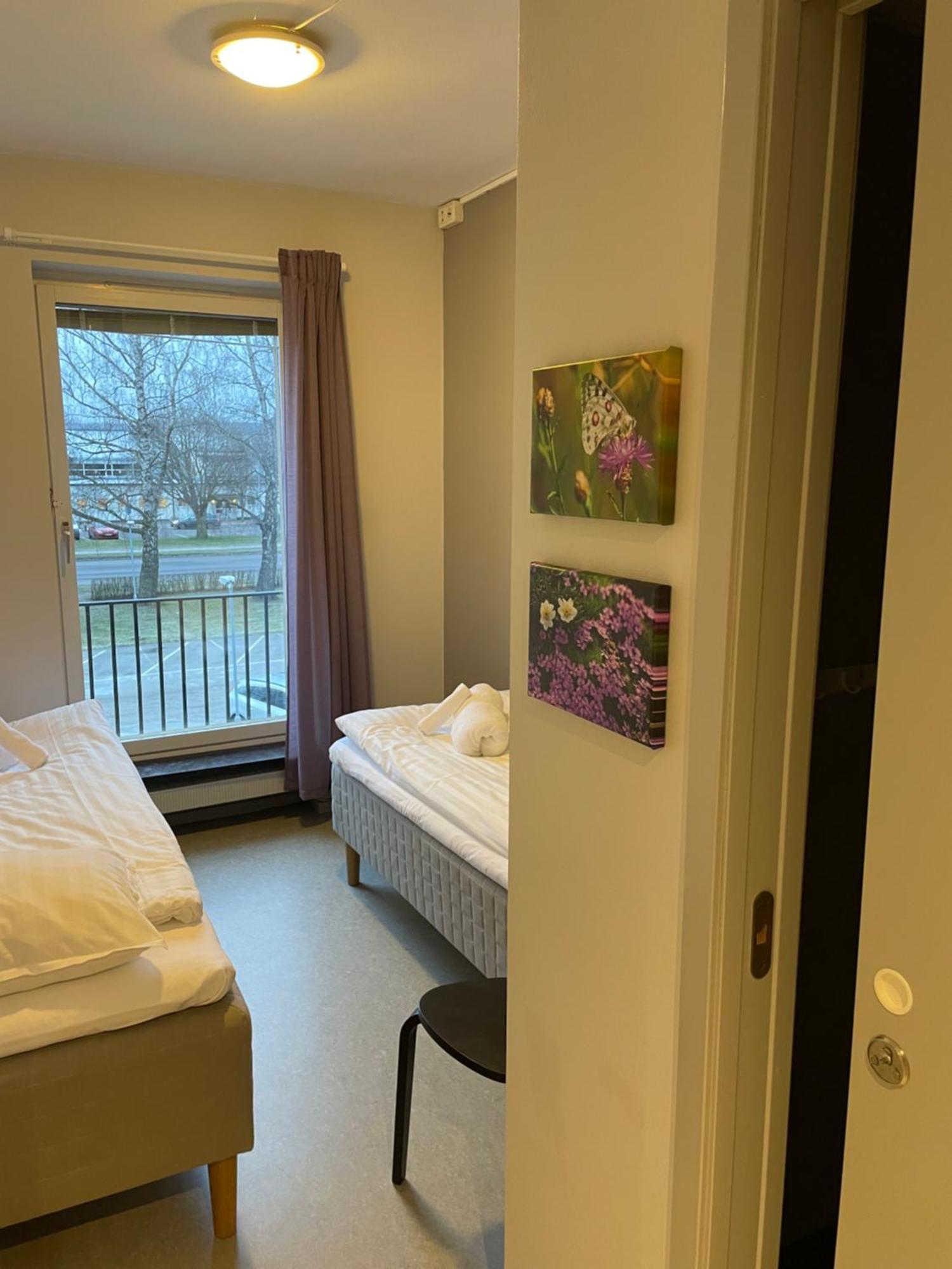 Broholm Bed&Breakfast Lidköping Δωμάτιο φωτογραφία