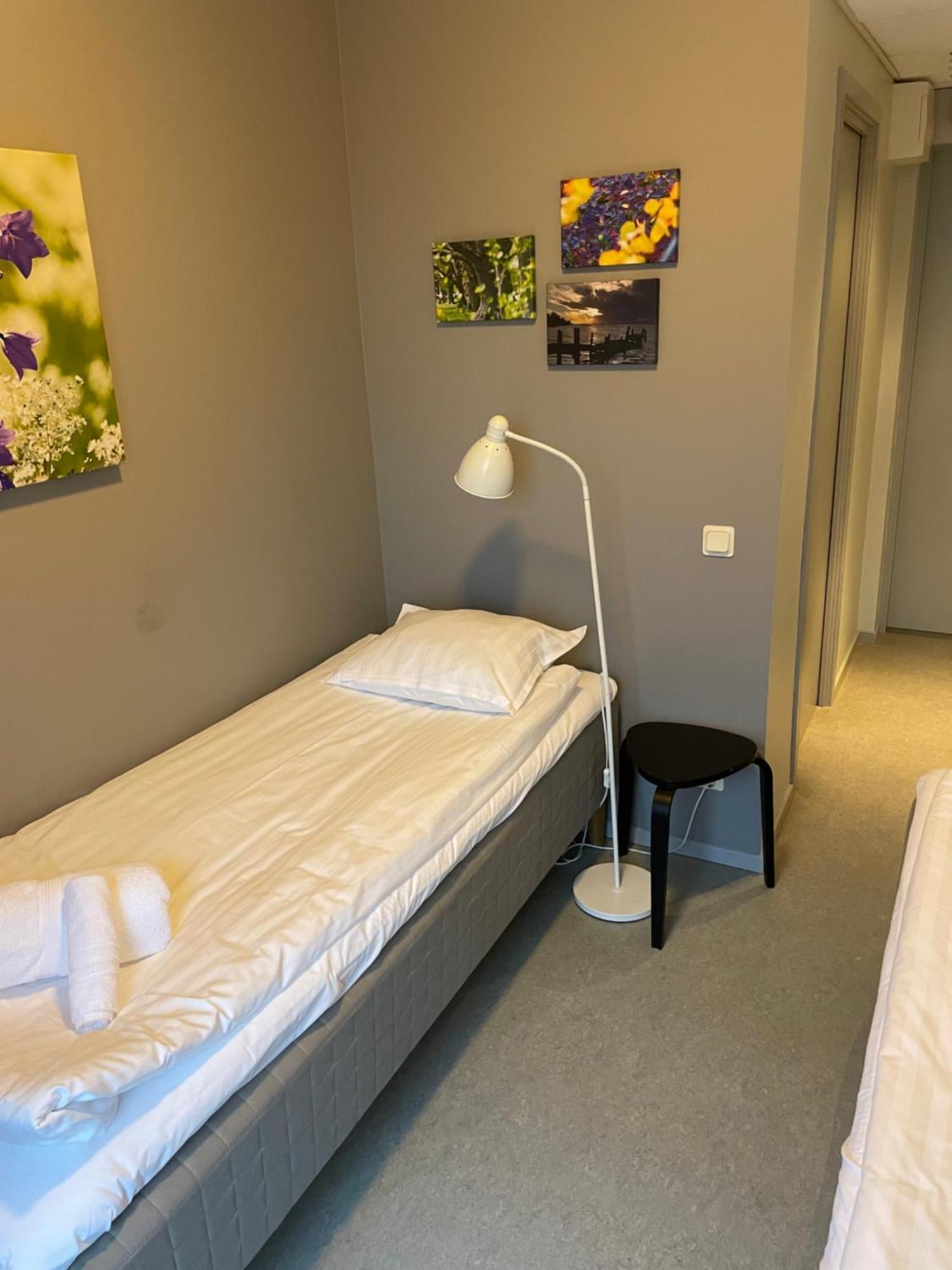 Broholm Bed&Breakfast Lidköping Δωμάτιο φωτογραφία